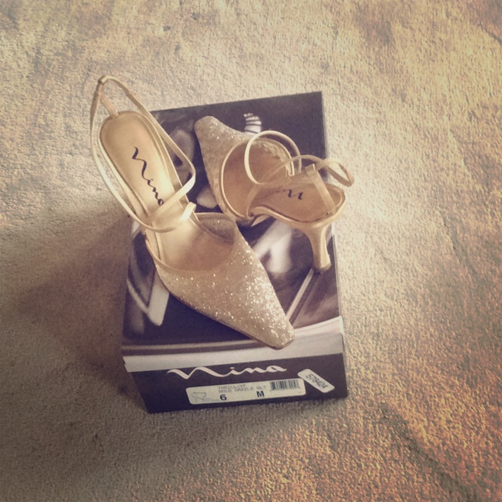 Nina dress shoes